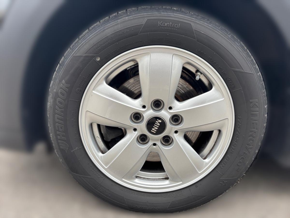 Originalaufnahme des Fahrzeugs Originalaufnahme des Fahrzeugs