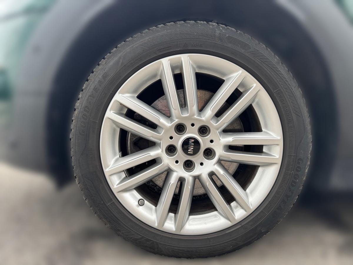 Originalaufnahme des Fahrzeugs Originalaufnahme des Fahrzeugs