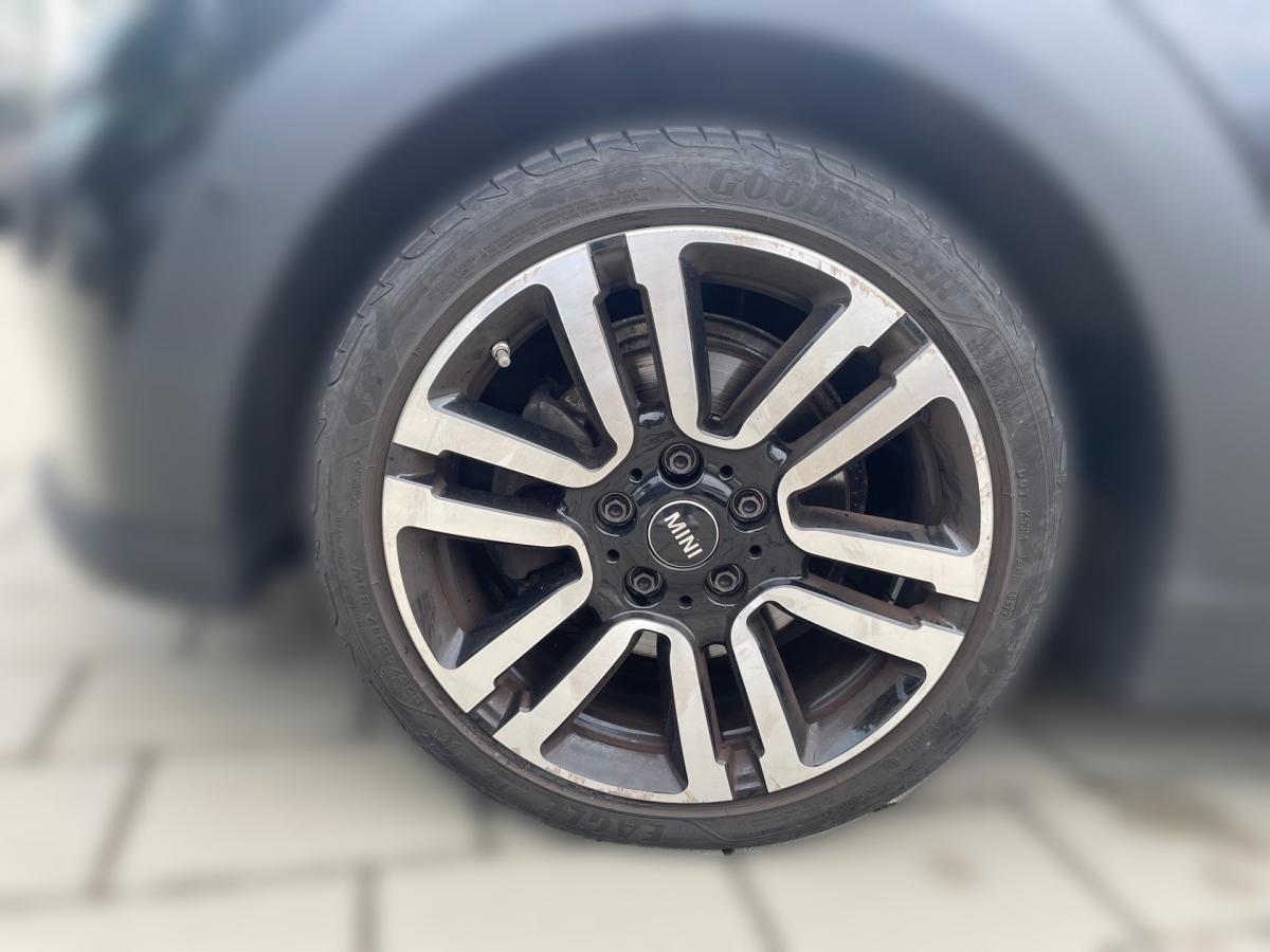 Originalaufnahme des Fahrzeugs Originalaufnahme des Fahrzeugs