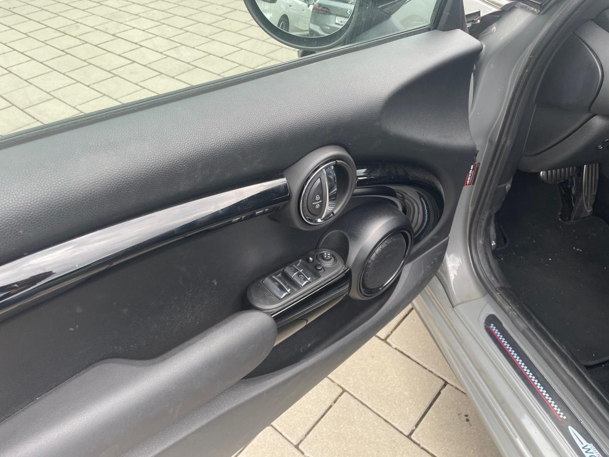 Originalaufnahme des Fahrzeugs Originalaufnahme des Fahrzeugs