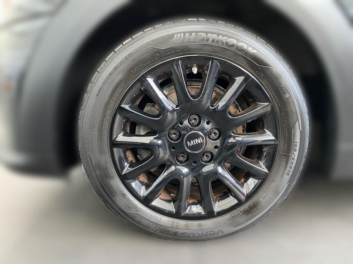 Originalaufnahme des Fahrzeugs Originalaufnahme des Fahrzeugs