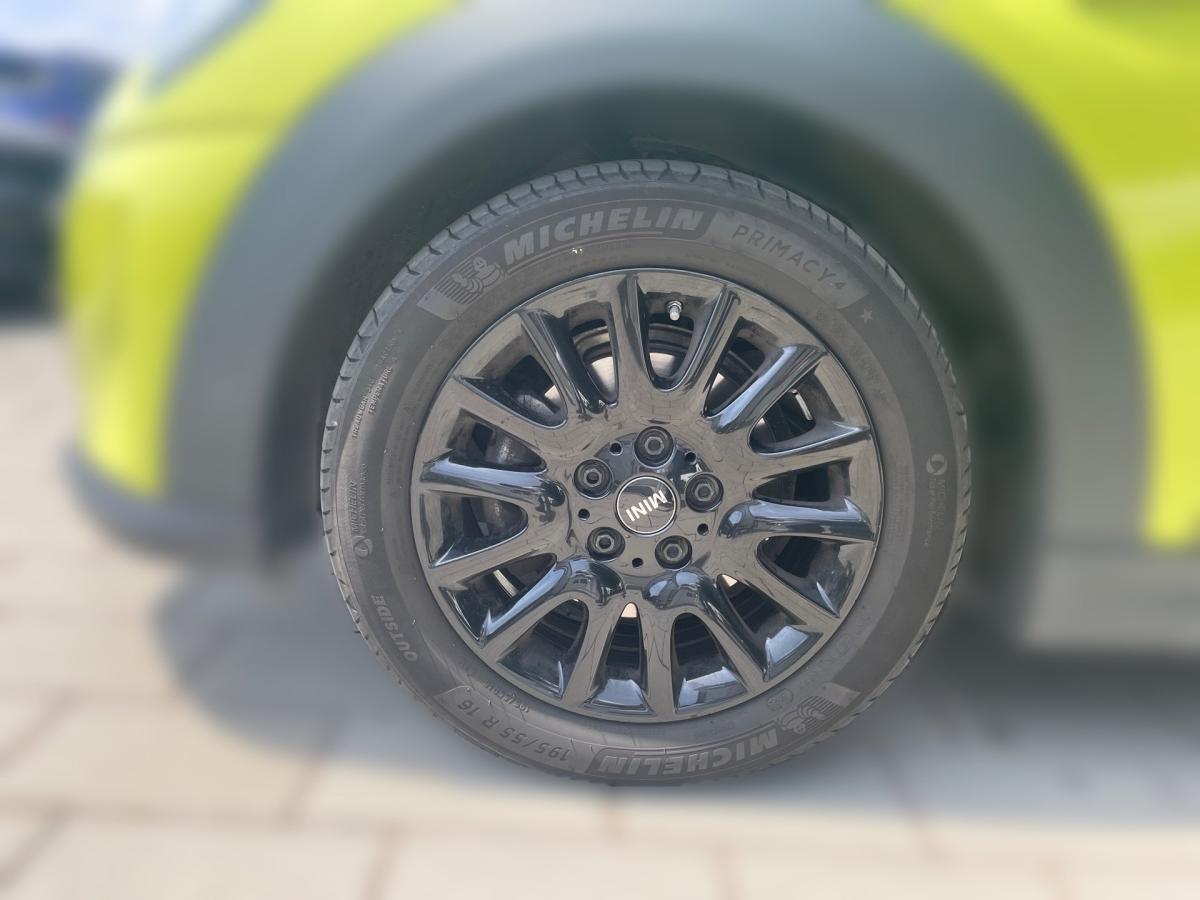 Originalaufnahme des Fahrzeugs Originalaufnahme des Fahrzeugs