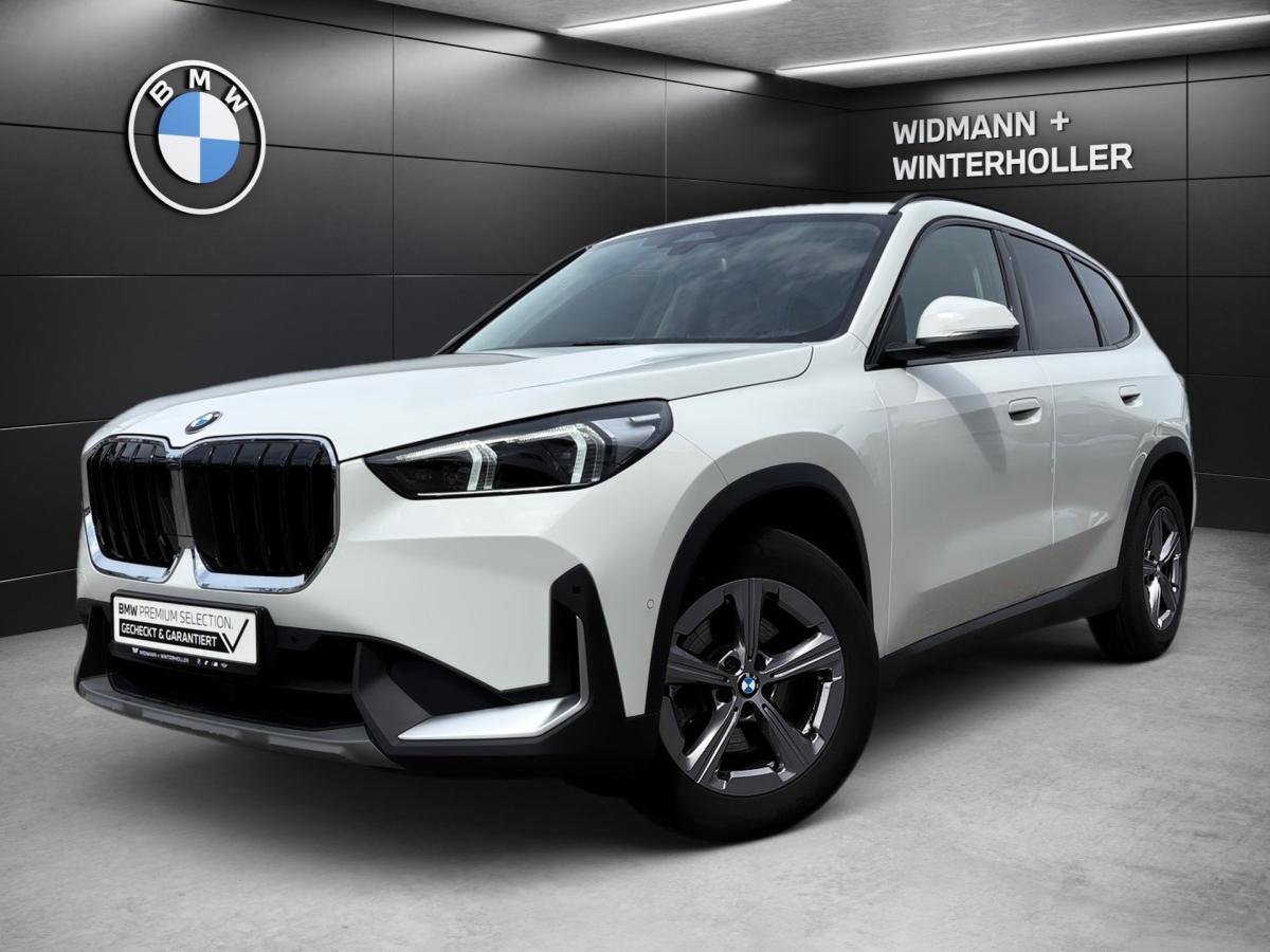 BMW X1 sDrive20i von vorne in Weiß