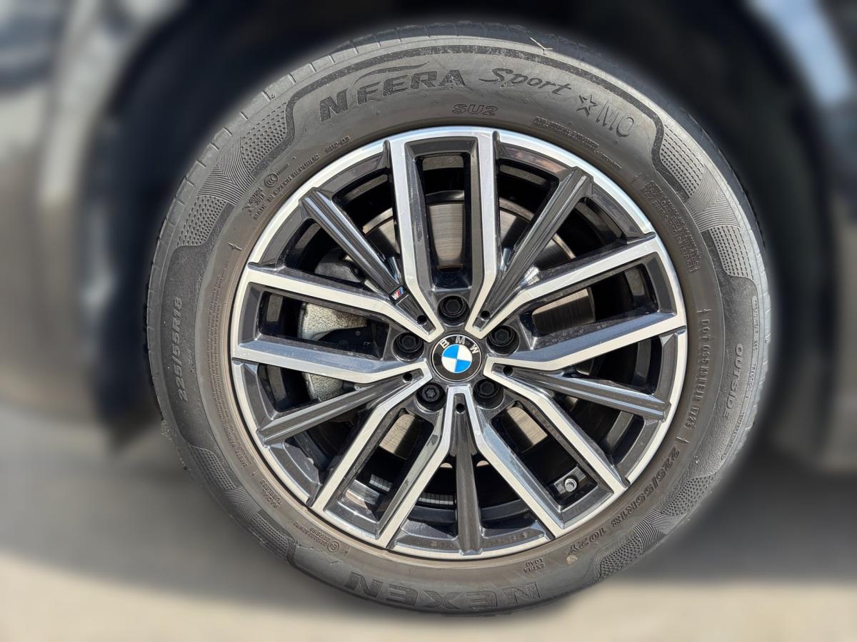 Originalaufnahme des Fahrzeugs Originalaufnahme des Fahrzeugs