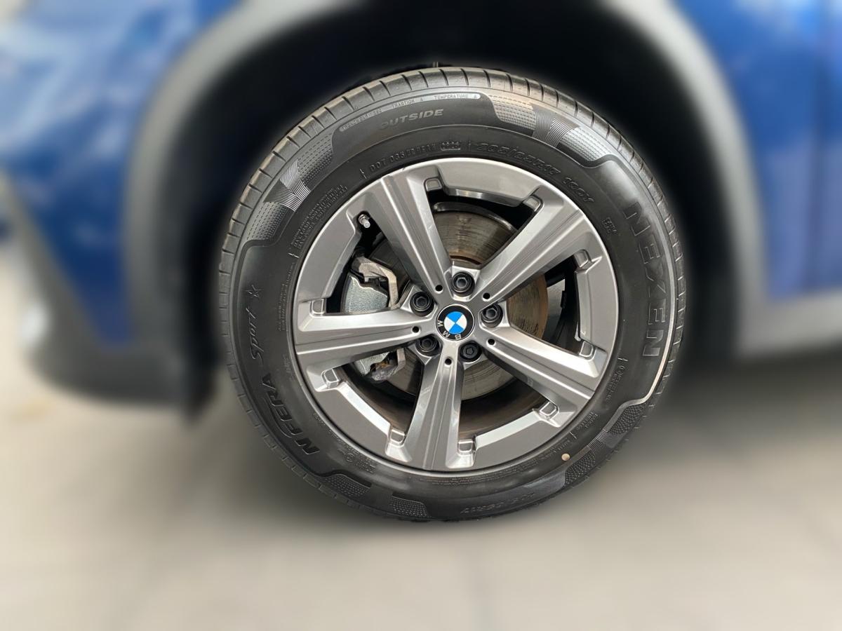 Originalaufnahme des Fahrzeugs Originalaufnahme des Fahrzeugs
