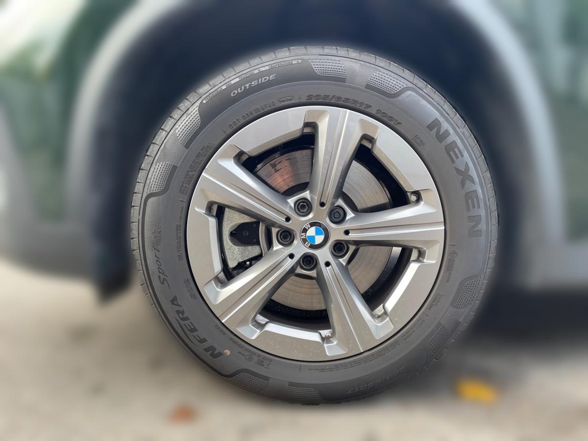 Originalaufnahme des Fahrzeugs Originalaufnahme des Fahrzeugs