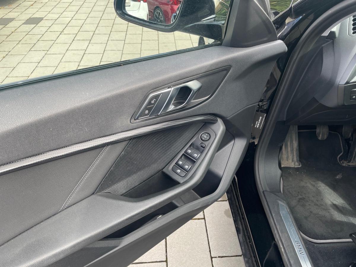 Originalaufnahme des Fahrzeugs Originalaufnahme des Fahrzeugs