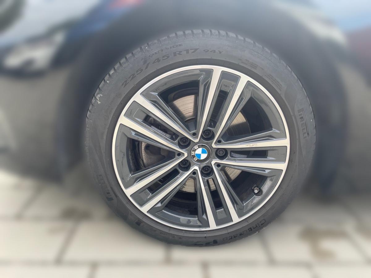 Originalaufnahme des Fahrzeugs Originalaufnahme des Fahrzeugs