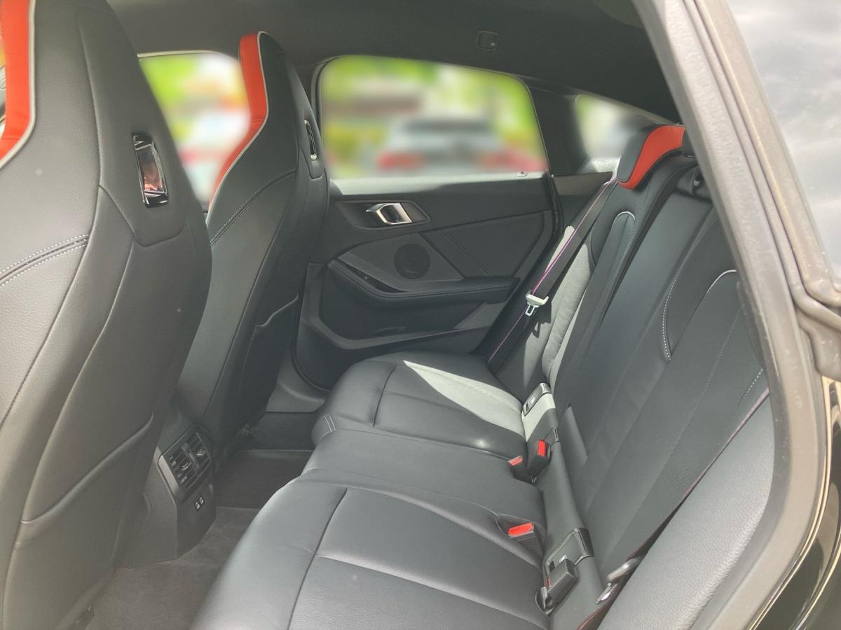 Originalaufnahme des Fahrzeugs Originalaufnahme des Fahrzeugs