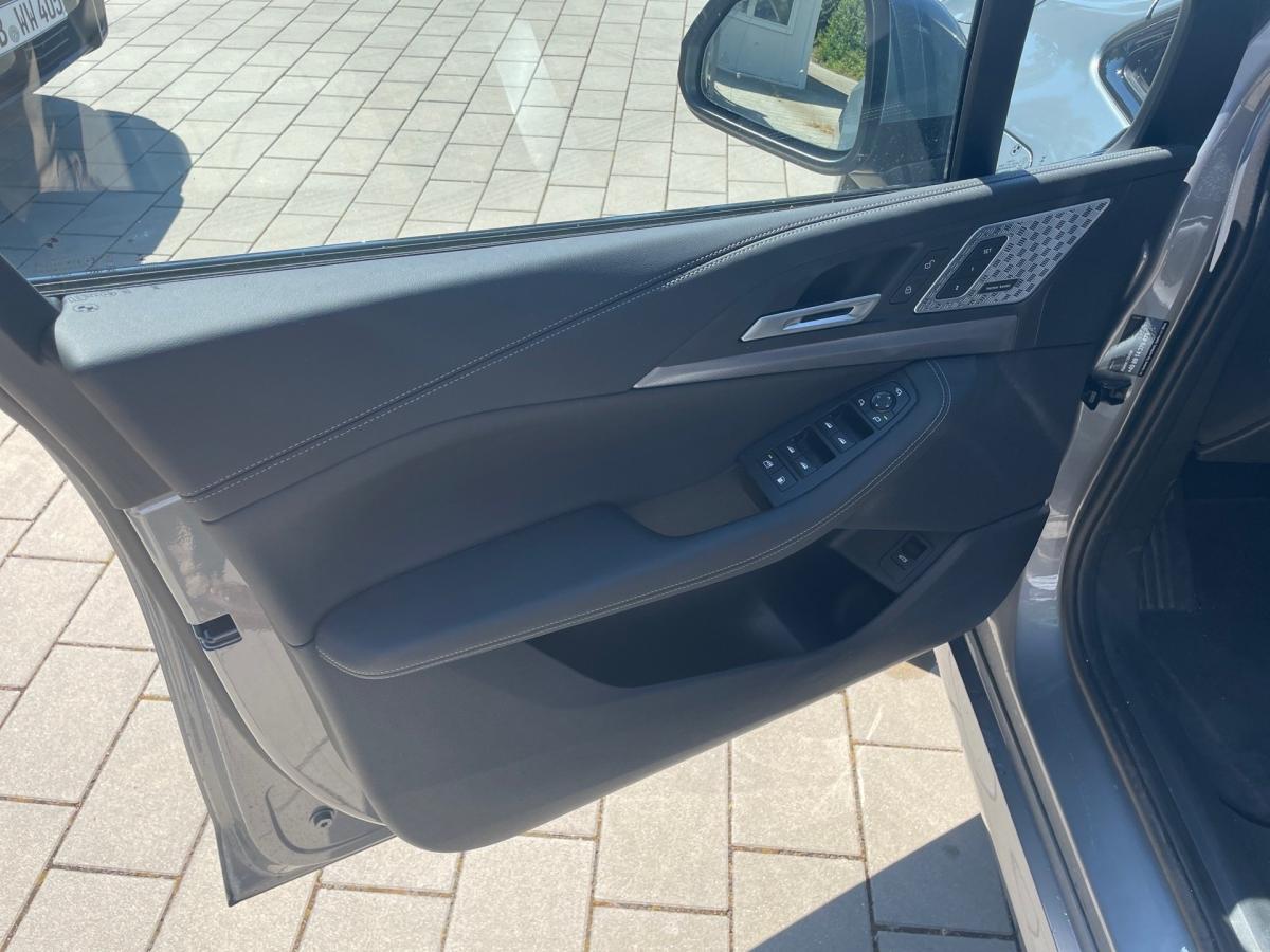 Originalaufnahme des Fahrzeugs Originalaufnahme des Fahrzeugs