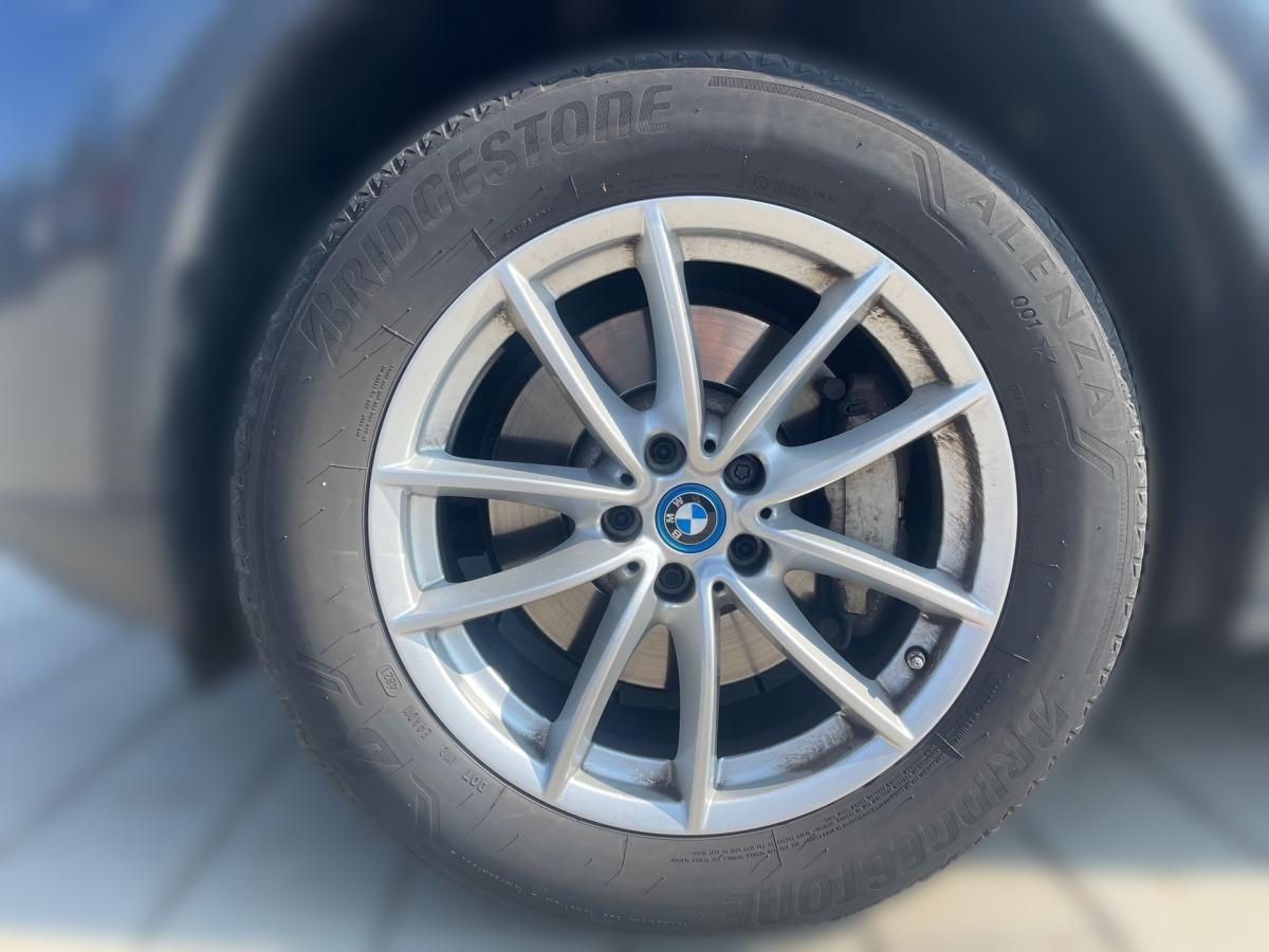 Originalaufnahme des Fahrzeugs Originalaufnahme des Fahrzeugs