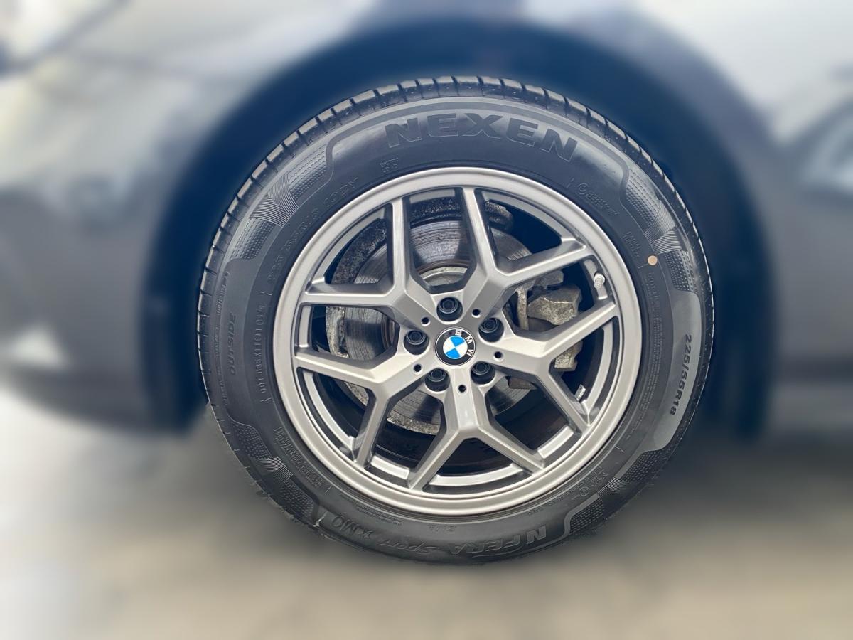 Originalaufnahme des Fahrzeugs Originalaufnahme des Fahrzeugs