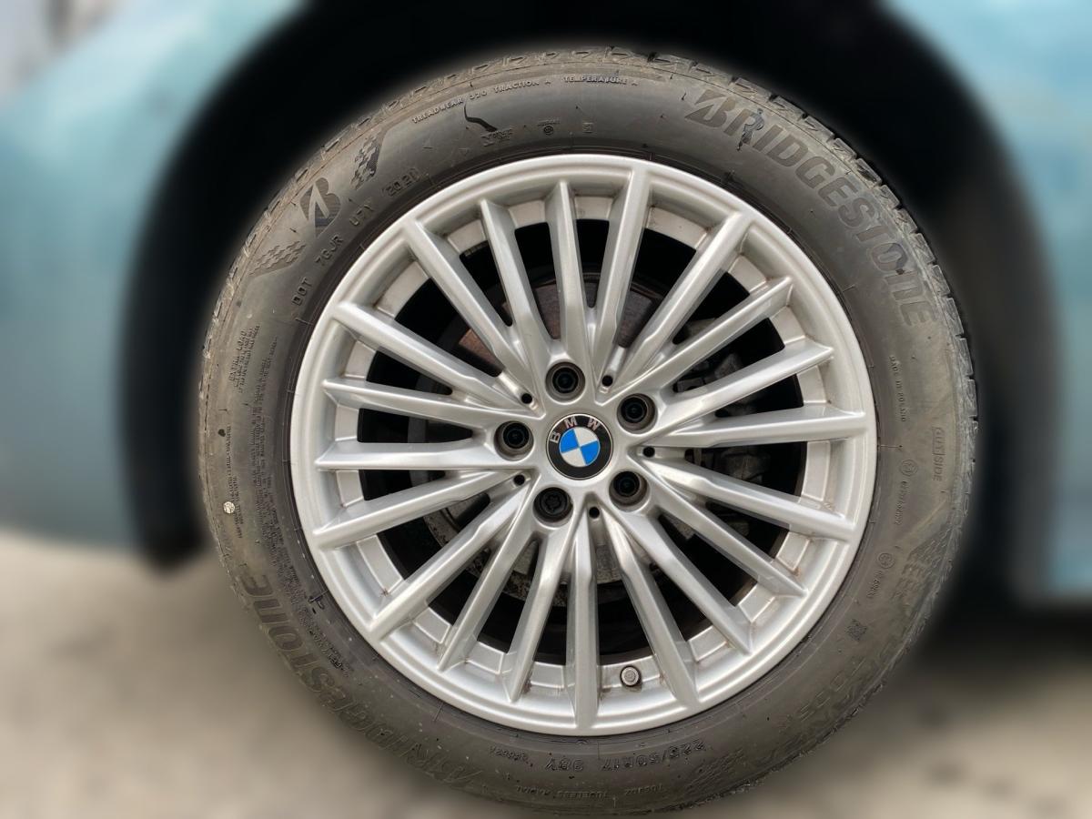Originalaufnahme des Fahrzeugs Originalaufnahme des Fahrzeugs