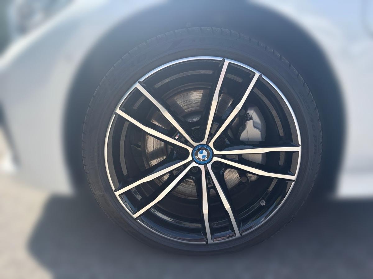 Originalaufnahme des Fahrzeugs