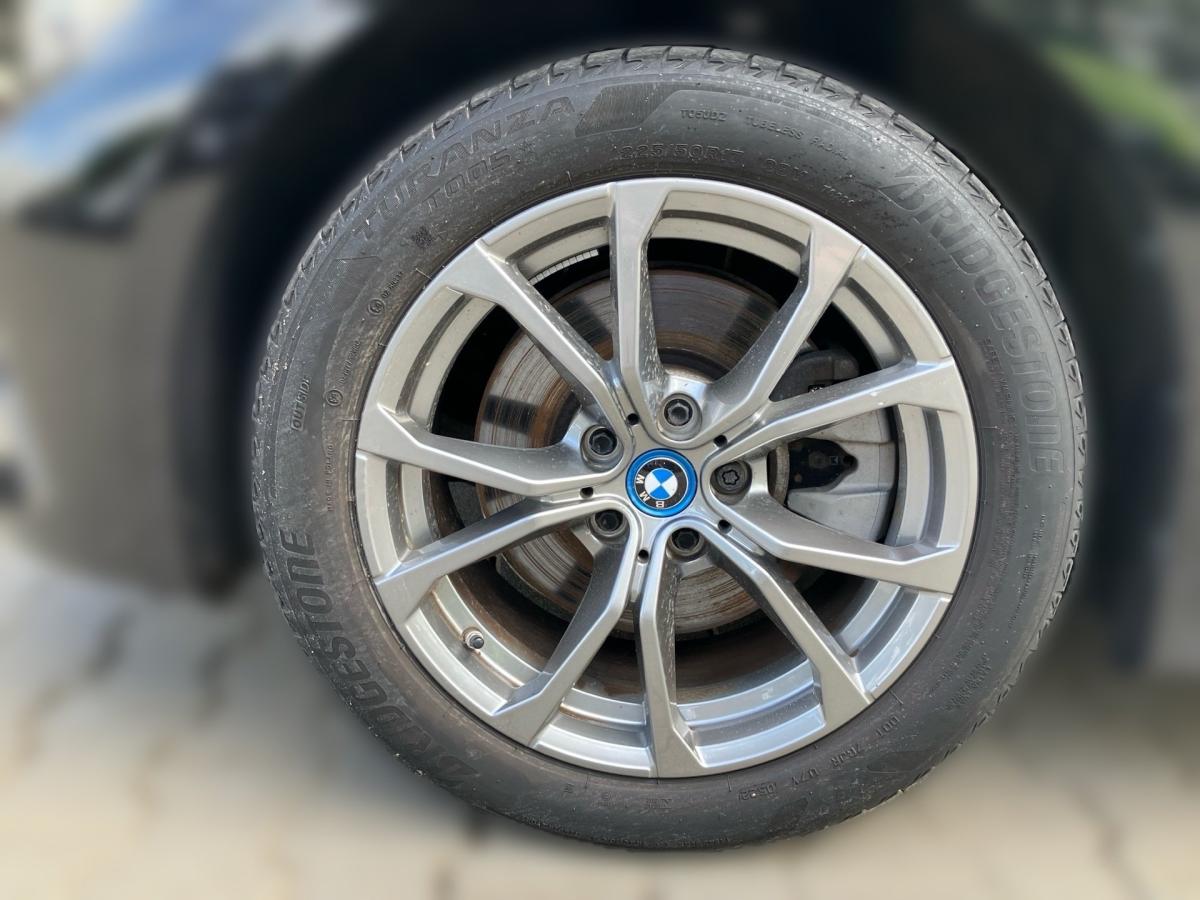 Originalaufnahme des Fahrzeugs Originalaufnahme des Fahrzeugs