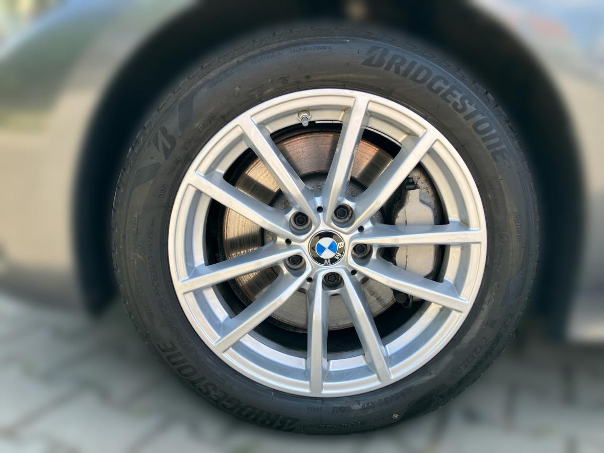 Originalaufnahme des Fahrzeugs Originalaufnahme des Fahrzeugs
