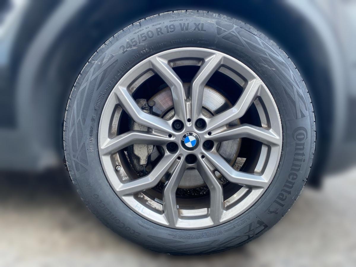 Originalaufnahme des Fahrzeugs Originalaufnahme des Fahrzeugs