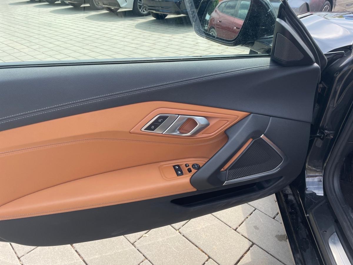 Originalaufnahme des Fahrzeugs Originalaufnahme des Fahrzeugs