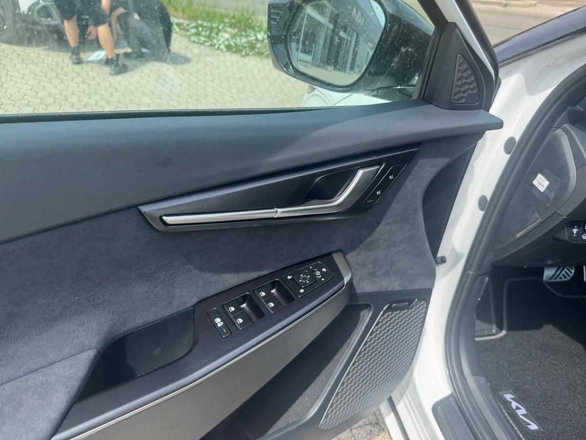 Originalaufnahme des Fahrzeugs Originalaufnahme des Fahrzeugs