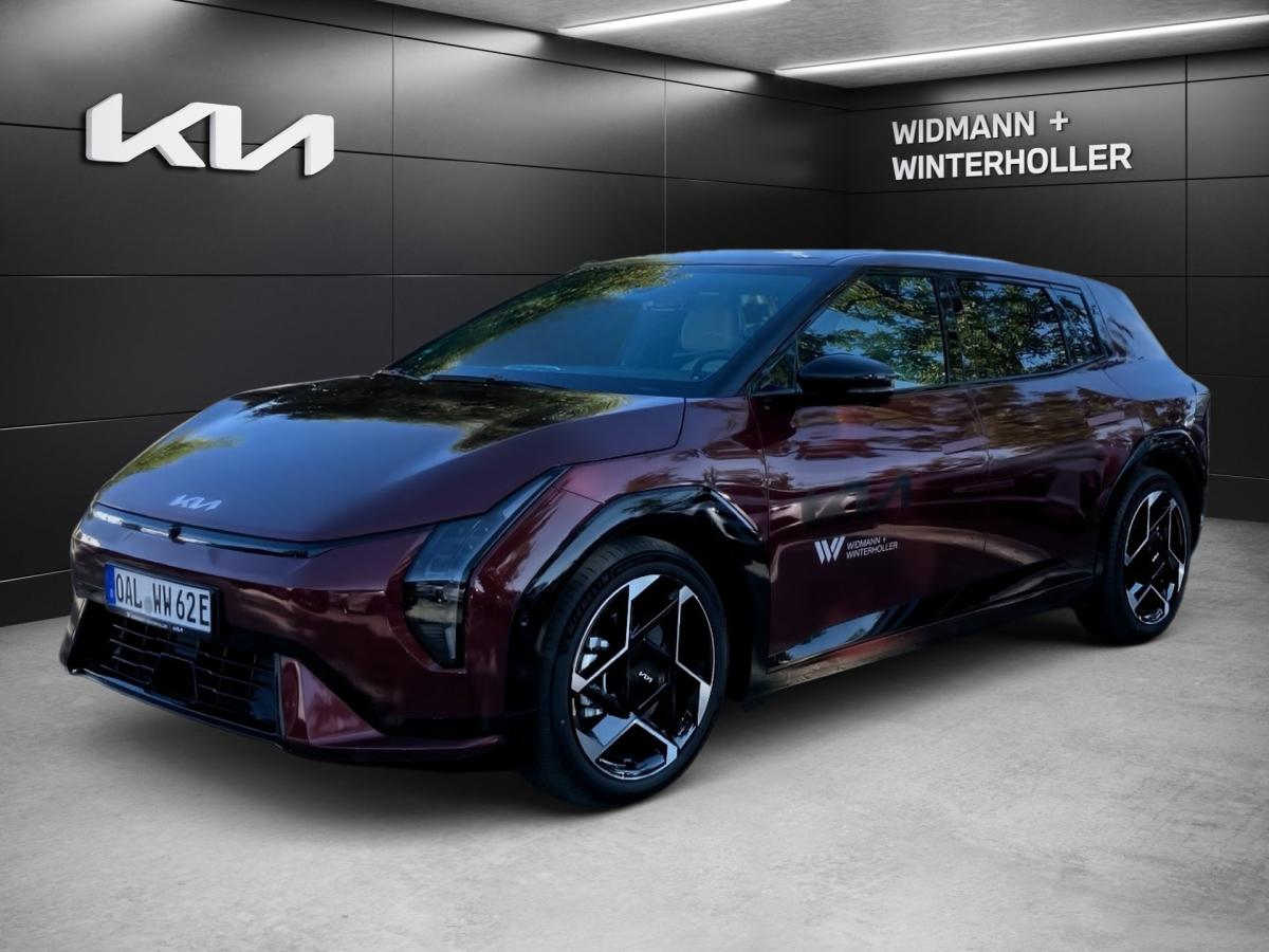 KIA EV4 in Rot von vorne KIA EV4 in Rot von vorne