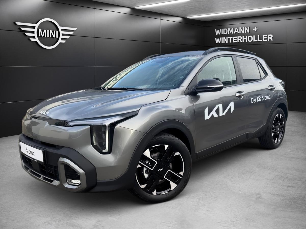 KIA Stonic 1.0T 115 48V DCT GT-Line 2xKlima AUT Kam. in Grau von vorne KIA Stonic 1.0T 115 48V DCT GT-Line 2xKlima AUT Kam. in Grau von vorne