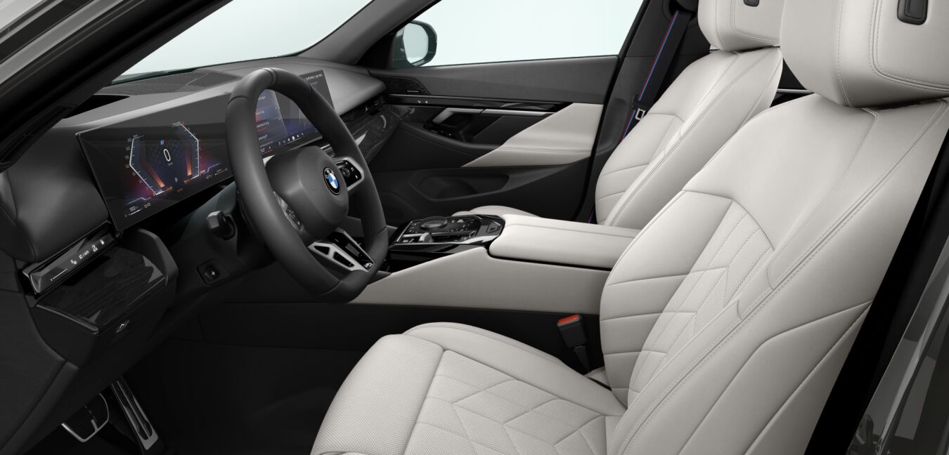 BMW BMW 5er im Innenraum seitlich BMW BMW 5er im Innenraum seitlich