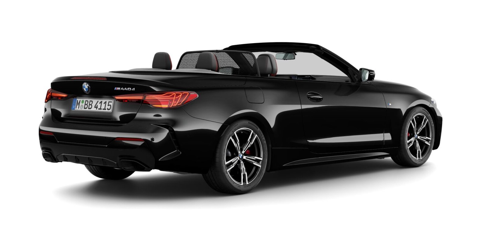 BMW BMW 4er in Schwarz von hinten