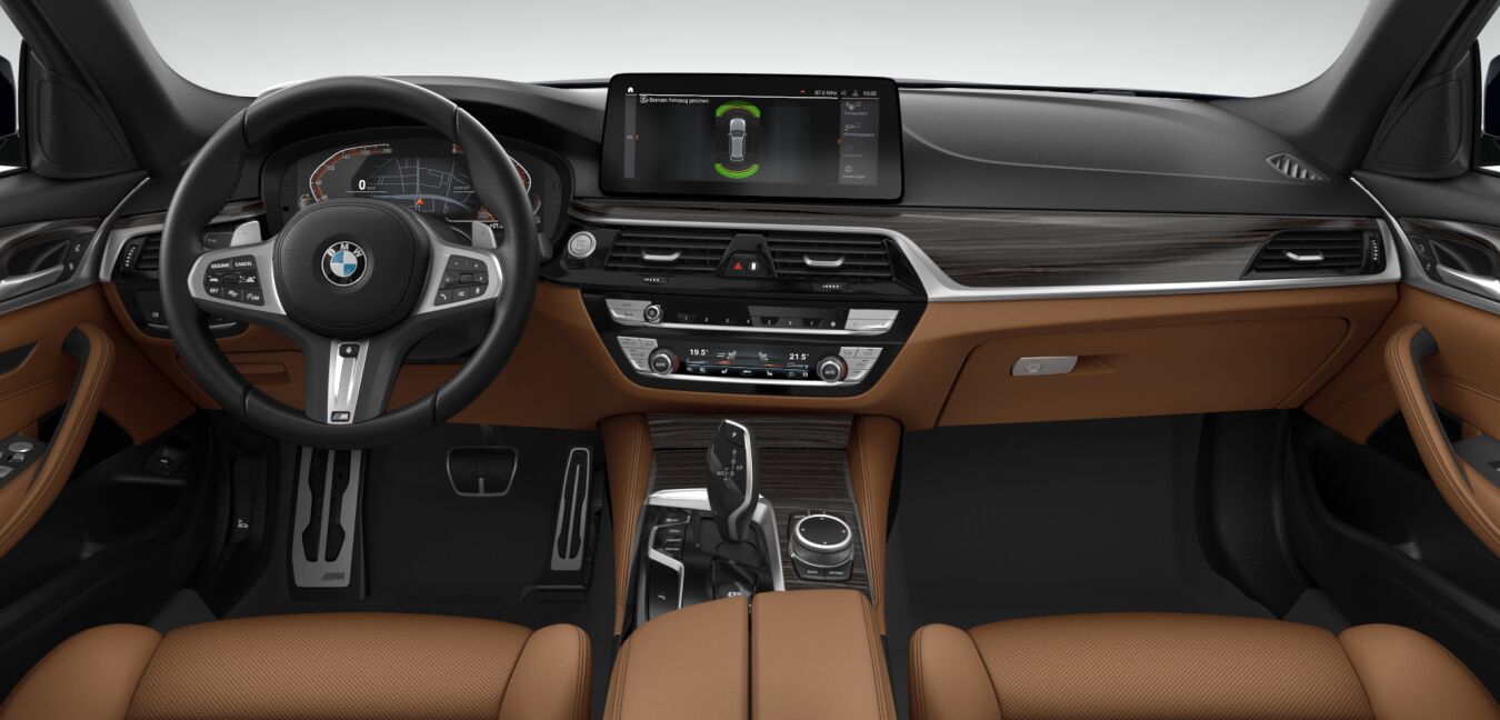 BMW BMW 5er im Innenraum von vorne