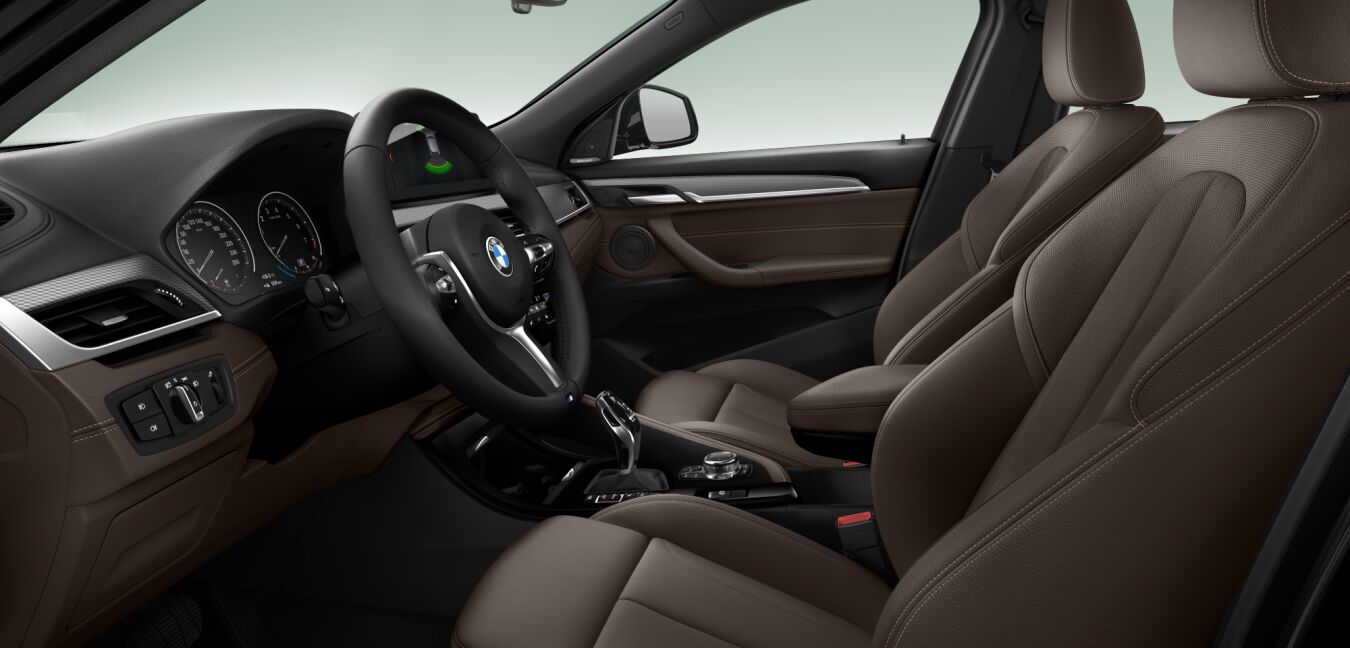 BMW BMW X im Innenraum seitlich BMW BMW X im Innenraum seitlich
