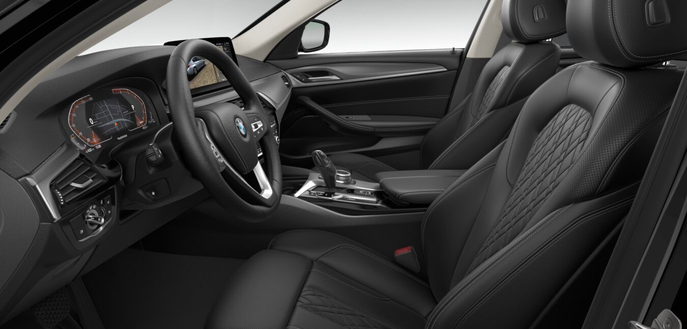 BMW BMW 5er im Innenraum seitlich BMW BMW 5er im Innenraum seitlich