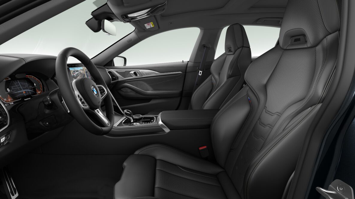 BMW BMW 8er im Innenraum seitlich BMW BMW 8er im Innenraum seitlich