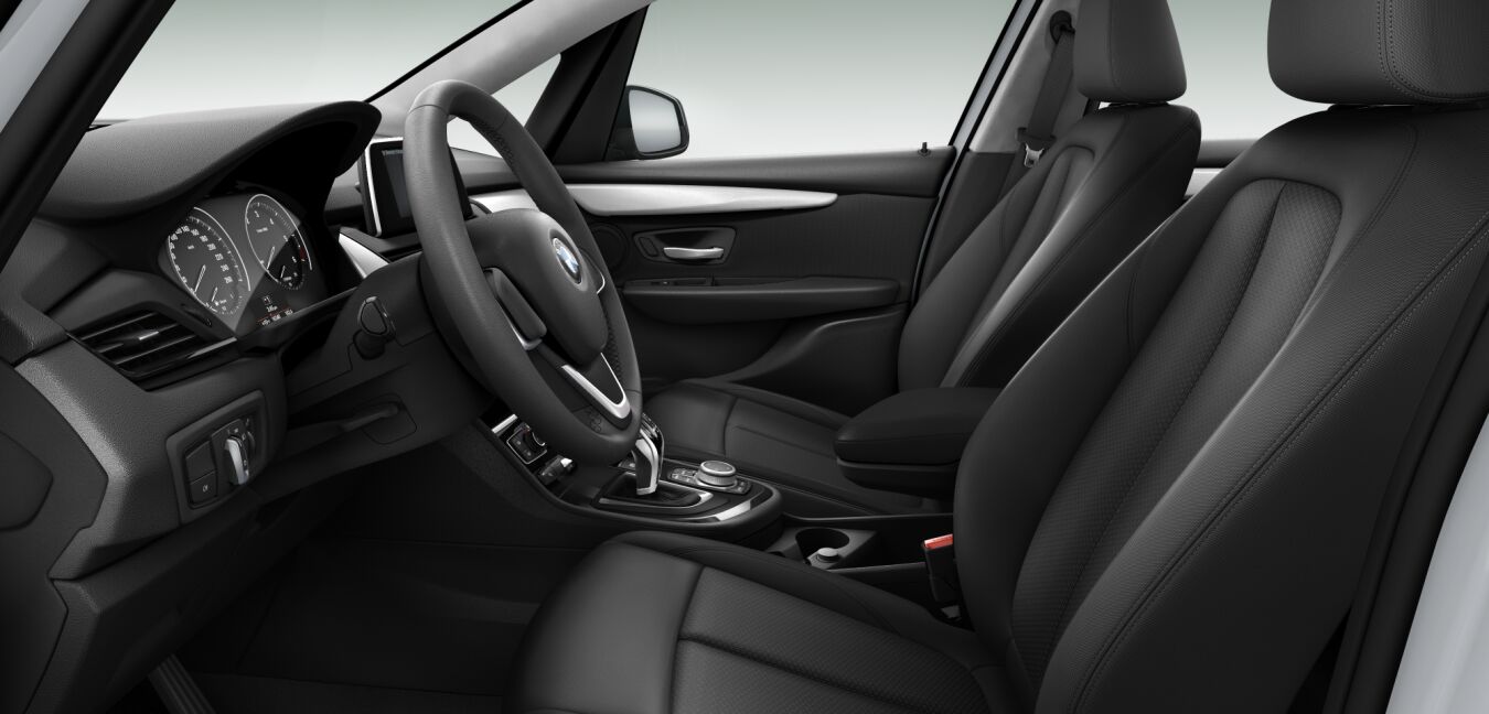 BMW BMW 2er im Innenraum seitlich BMW BMW 2er im Innenraum seitlich