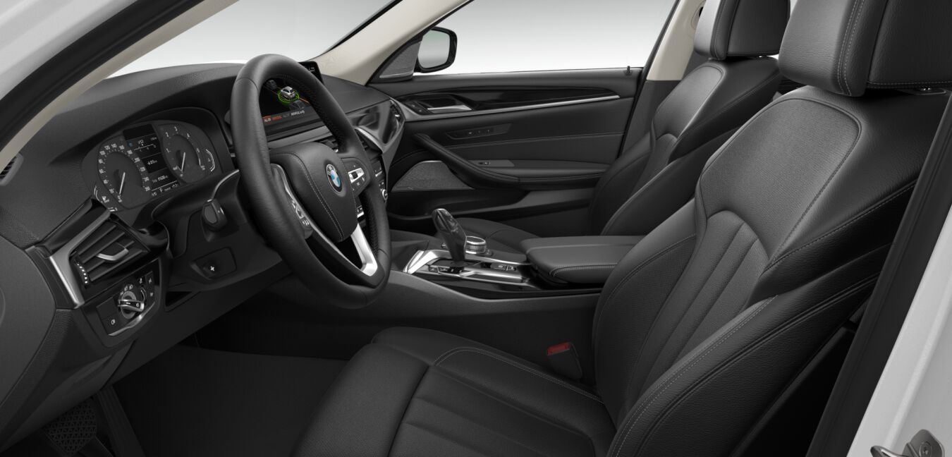 BMW BMW 5er im Innenraum seitlich BMW BMW 5er im Innenraum seitlich