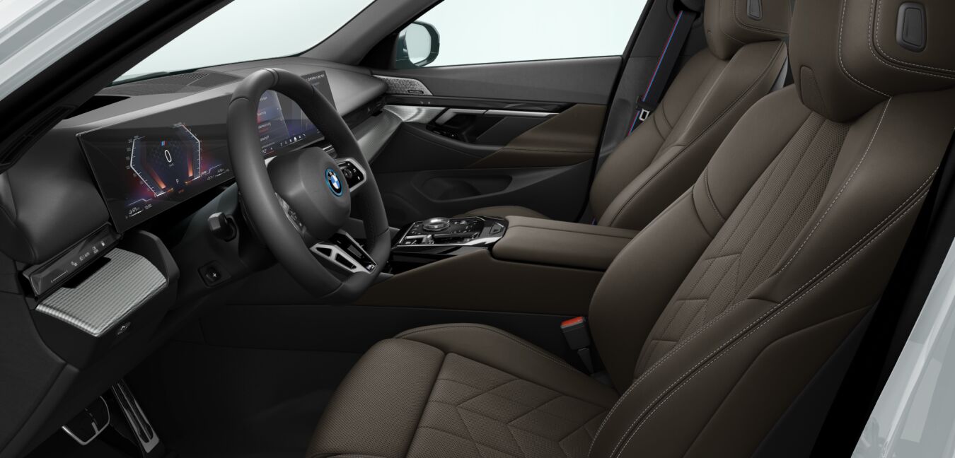 BMW BMW 5er im Innenraum seitlich BMW BMW 5er im Innenraum seitlich