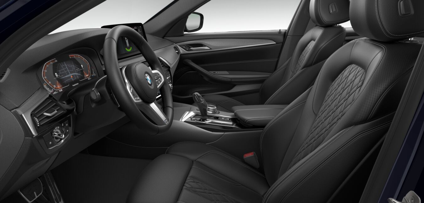 BMW BMW 5er im Innenraum seitlich BMW BMW 5er im Innenraum seitlich