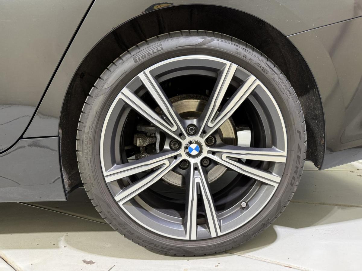 Originalaufnahme des Fahrzeugs Originalaufnahme des Fahrzeugs