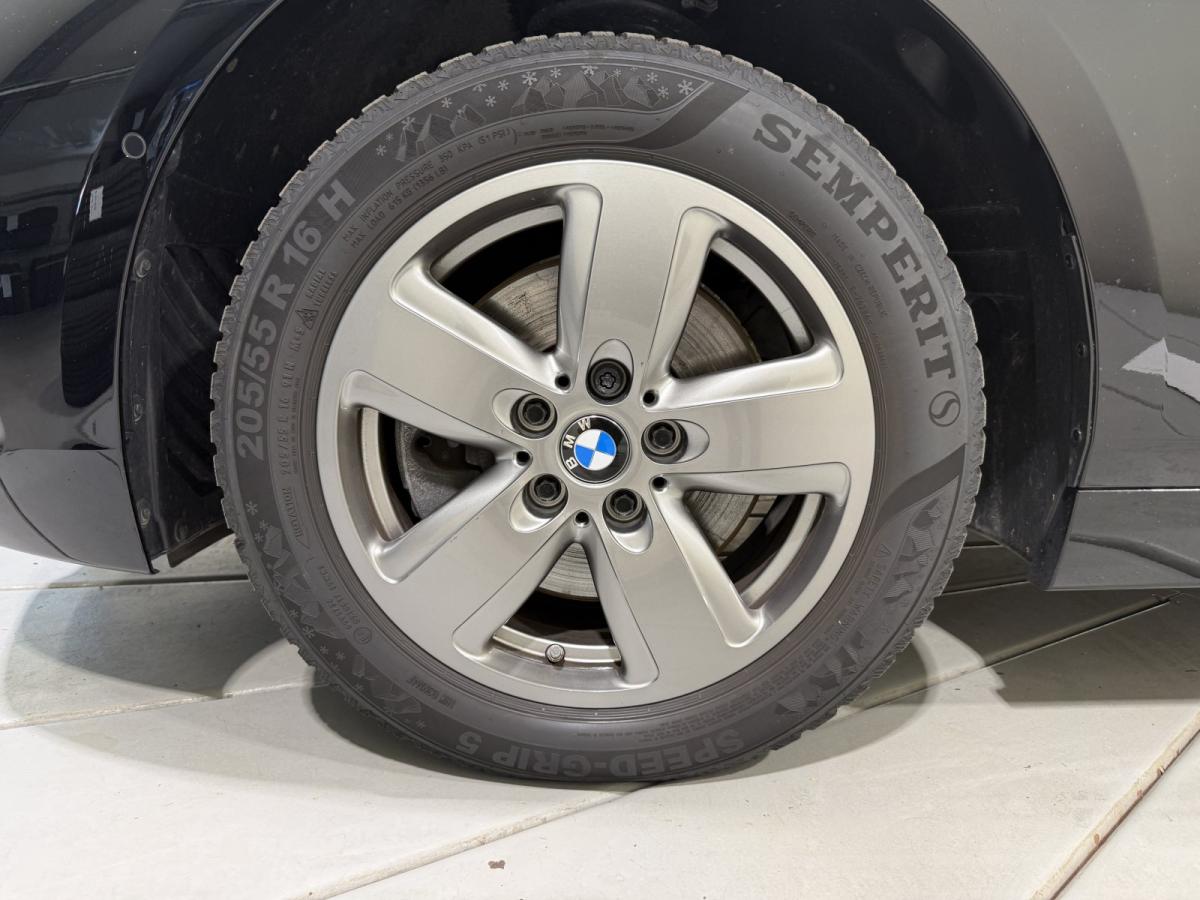 Originalaufnahme des Fahrzeugs Originalaufnahme des Fahrzeugs