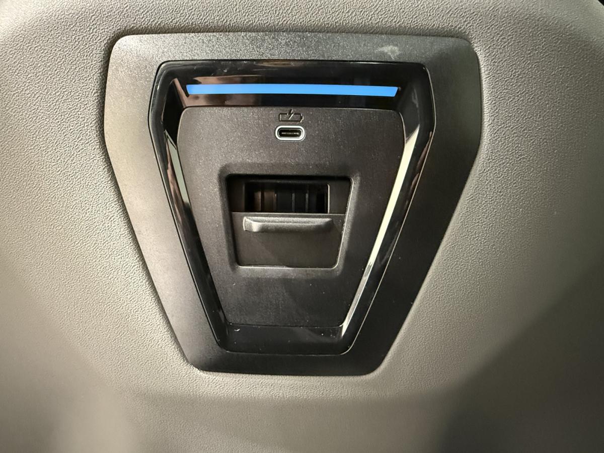 Originalaufnahme des Fahrzeugs Originalaufnahme des Fahrzeugs