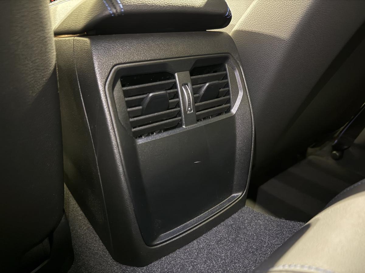 Originalaufnahme des Fahrzeugs Originalaufnahme des Fahrzeugs