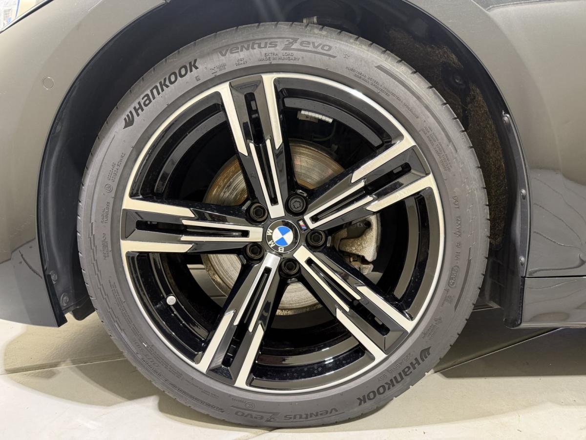 Originalaufnahme des Fahrzeugs Originalaufnahme des Fahrzeugs