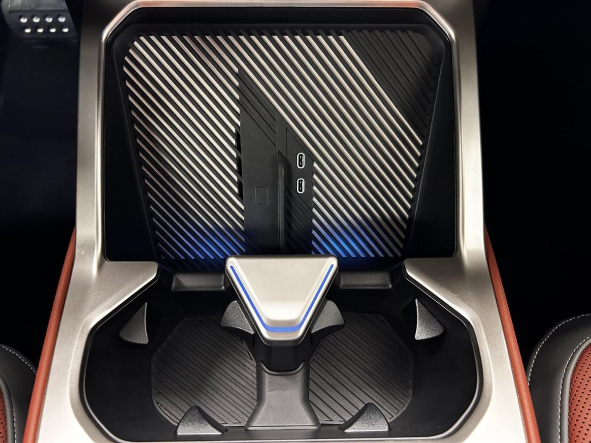 Originalaufnahme des Fahrzeugs Originalaufnahme des Fahrzeugs