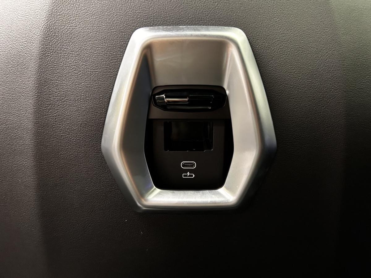 Originalaufnahme des Fahrzeugs Originalaufnahme des Fahrzeugs