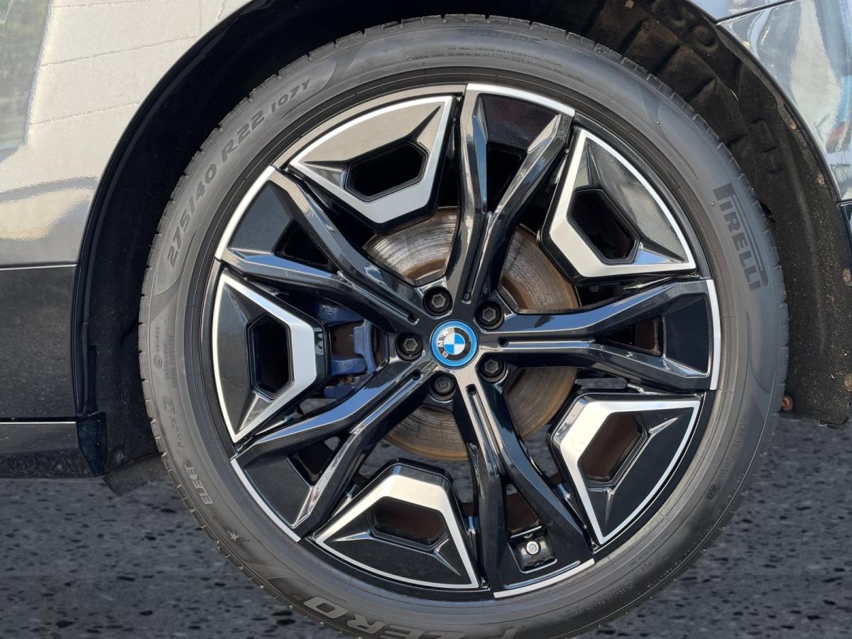 Originalaufnahme des Fahrzeugs