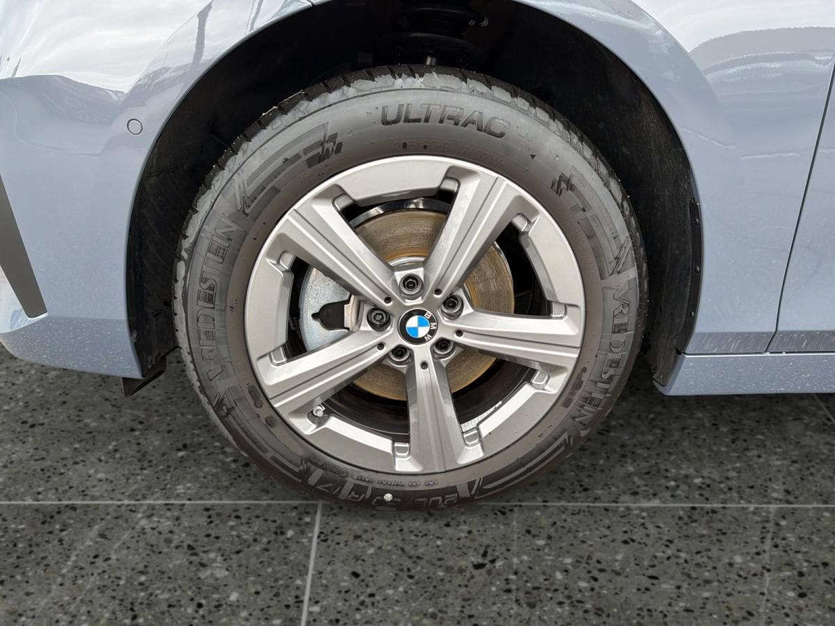 Originalaufnahme des Fahrzeugs Originalaufnahme des Fahrzeugs