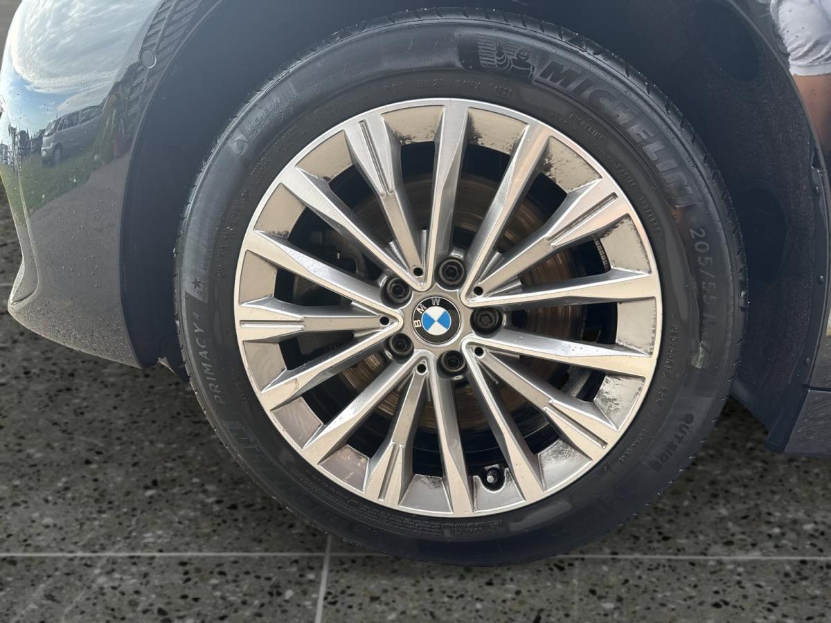 Originalaufnahme des Fahrzeugs Originalaufnahme des Fahrzeugs