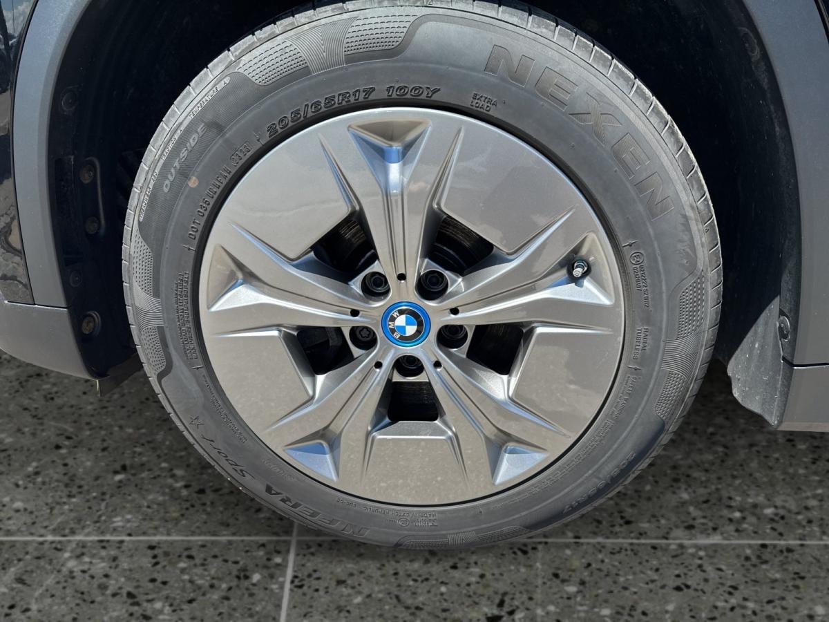 Originalaufnahme des Fahrzeugs Originalaufnahme des Fahrzeugs