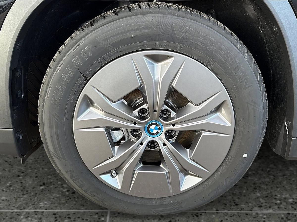 Originalaufnahme des Fahrzeugs Originalaufnahme des Fahrzeugs