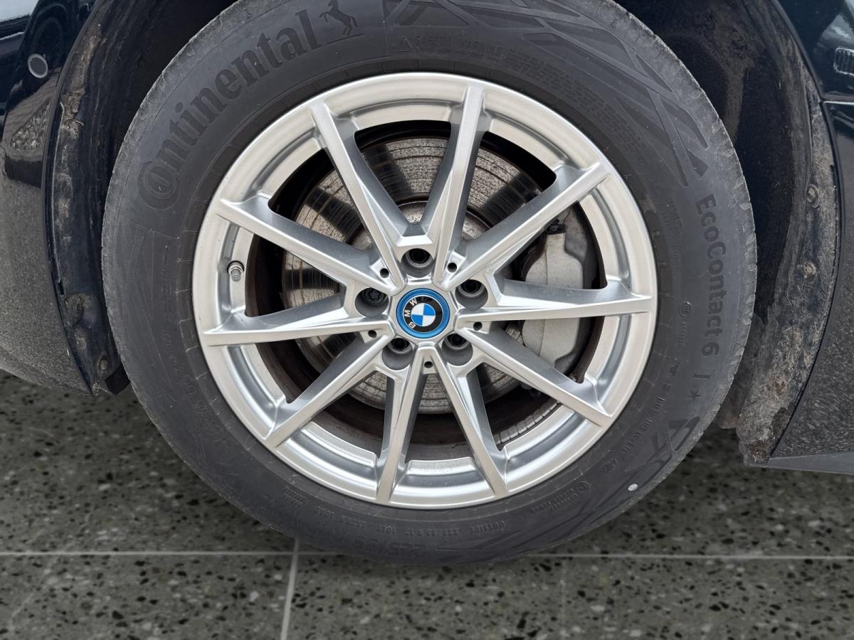 Originalaufnahme des Fahrzeugs Originalaufnahme des Fahrzeugs