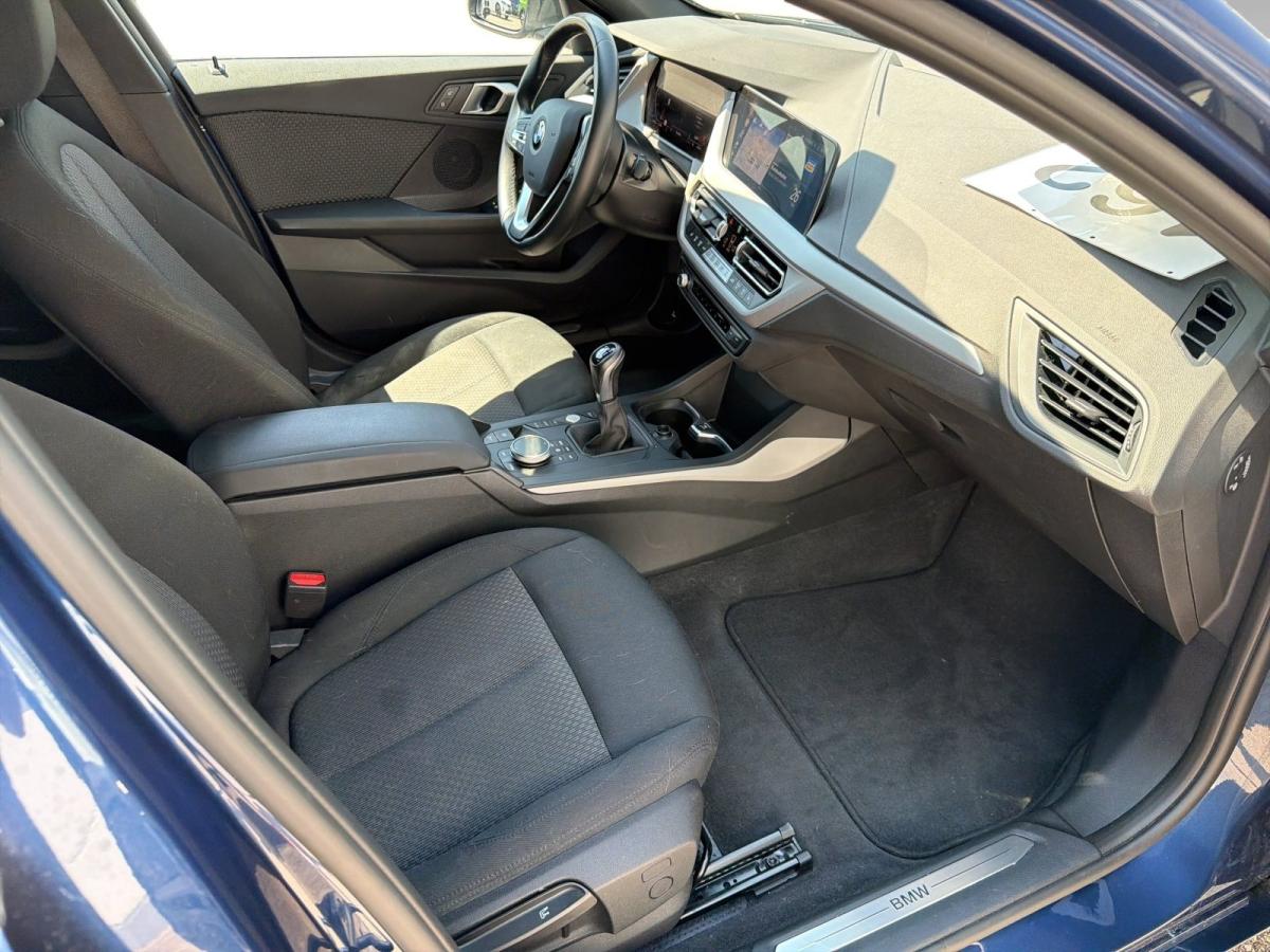Originalaufnahme des Fahrzeugs Originalaufnahme des Fahrzeugs