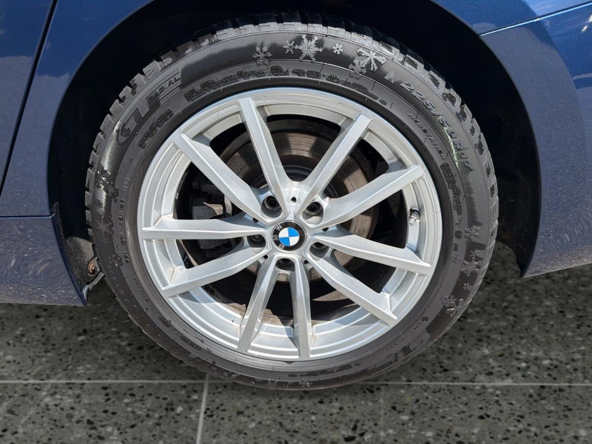 Originalaufnahme des Fahrzeugs Originalaufnahme des Fahrzeugs